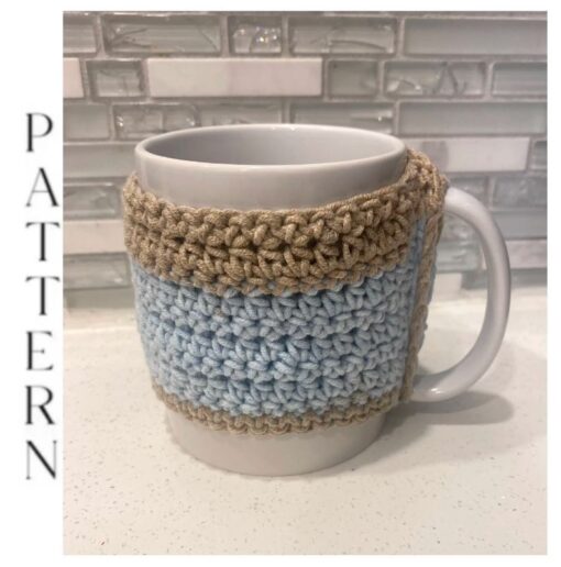 mug cozy, crochet mug cozy, how to crochet a mug cozy, easy mug cozy, crochet mug sleeve, easy crochet patterns, quick crochet pattern, vendor tips, crochet vendor items, what to sell at a crochet vendor event, what to sell at a crochet show