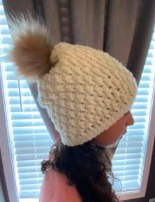 crochet hat pattern, alpine stitch pattern, crochet hat with pompom