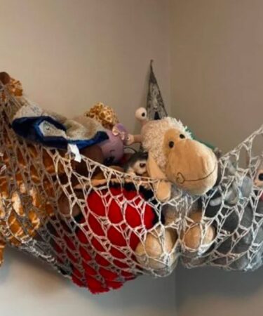 toy hammock, crochet toy hammock, crochet basket, crochet hanging basket, toy storage solutions, diy toy storage, baby shower gift idea, unique baby shower gift idea