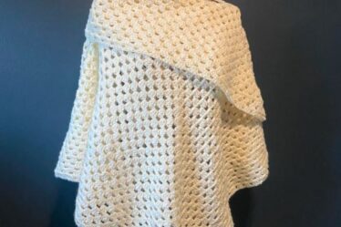 crochet cowl poncho pattern, crochet cowl poncho, crochet cowl neck poncho, crochet granny stitch poncho, crochet granny square poncho, crochet granny square poncho pattern, easy crochet granny square poncho, how to crochet a granny stitch