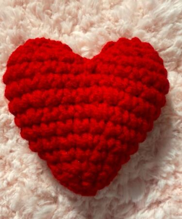 crochet heart pattern, crochet valentine, how to crochet a heart, crochet heart amigurumi, amigurumi